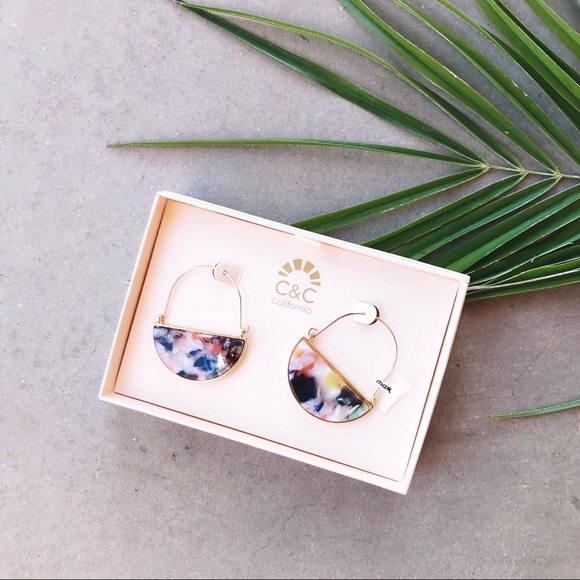 C&C CALIFORNIA ✨NWT✨ Multicolor Acrylic Earrings - Picture 2 of 6